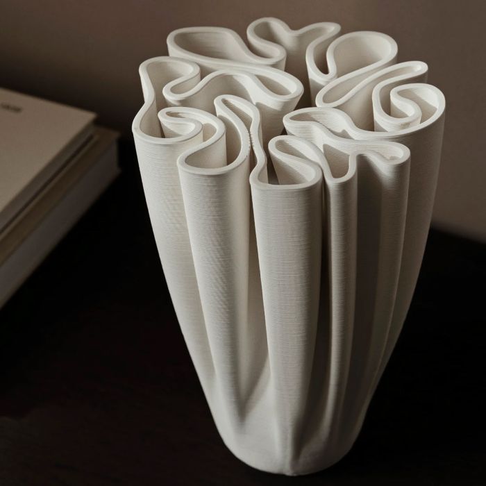 Dedali vase