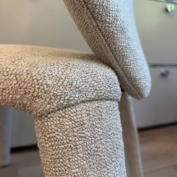Tabata Chaise