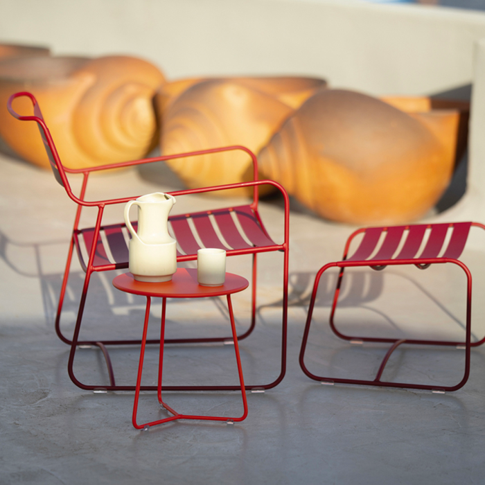 Surprising fauteuil bas