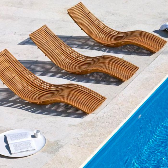 Chaise longue empilable Swing en teck