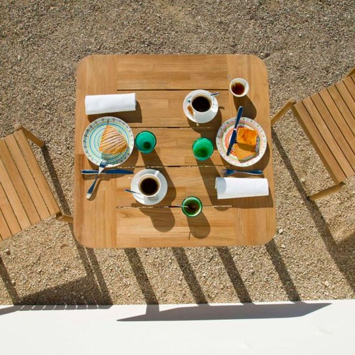 Table Pevero